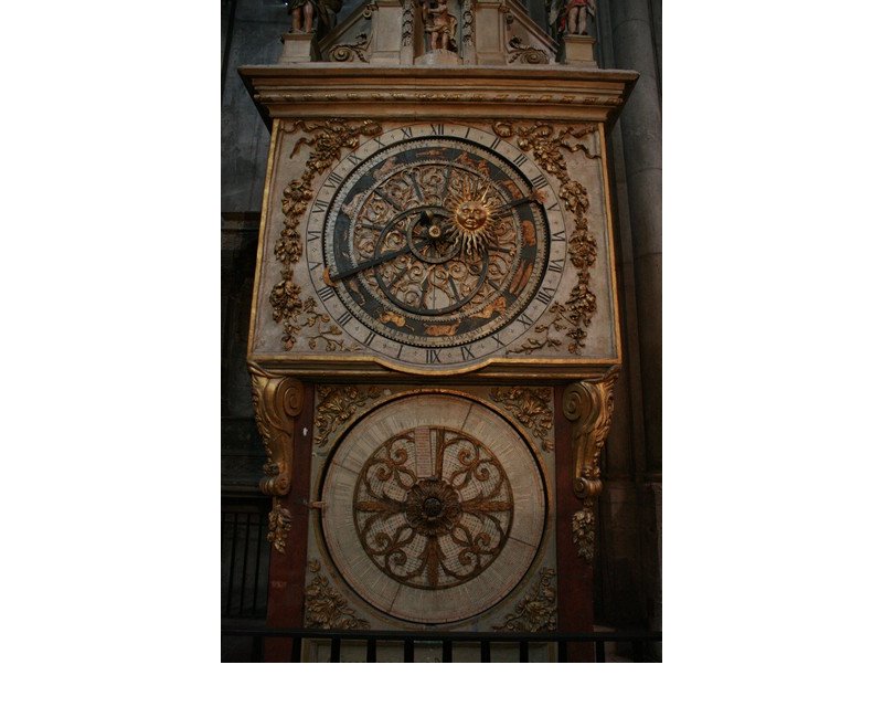 horloge astronomique de la cathédrale Saint Jean